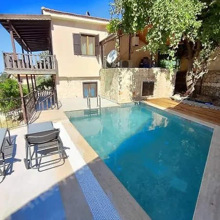 Kalkan Islamlar'da Tas Ev Villa *