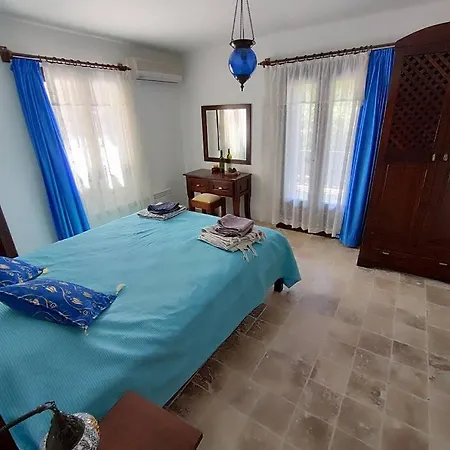 Kalkan Islamlar'da Tas Ev